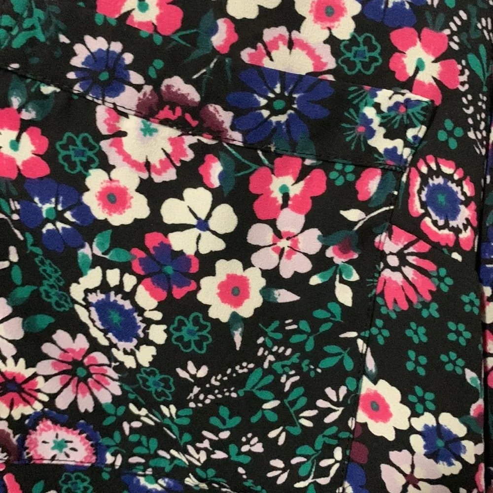 Express patterned blouse size small - Picture 4 of 6